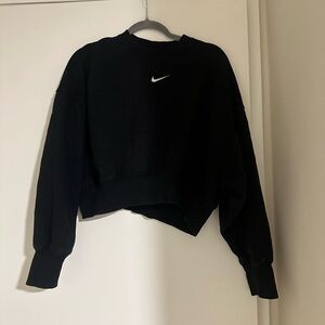 Nike Women's Black Cropped Hoodie